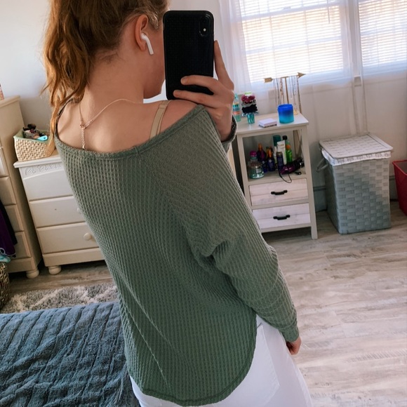 Green Sweater ⚡️Size S - Picture 2 of 4